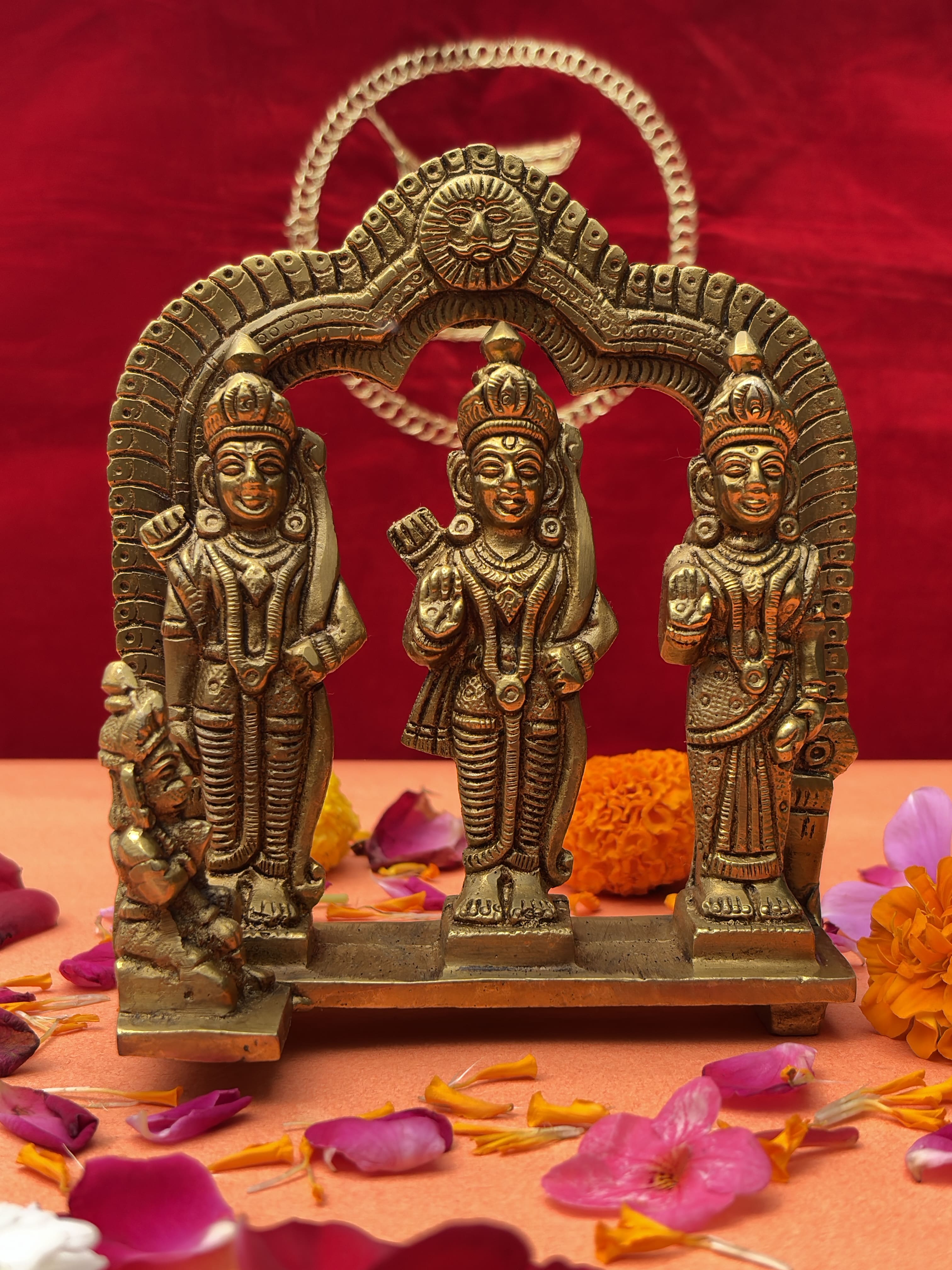 Front-facing Ram Darbar Statue – Shri Ram, Mata Sita, Lakshman Ji, and Hanuman Ji in brass finish