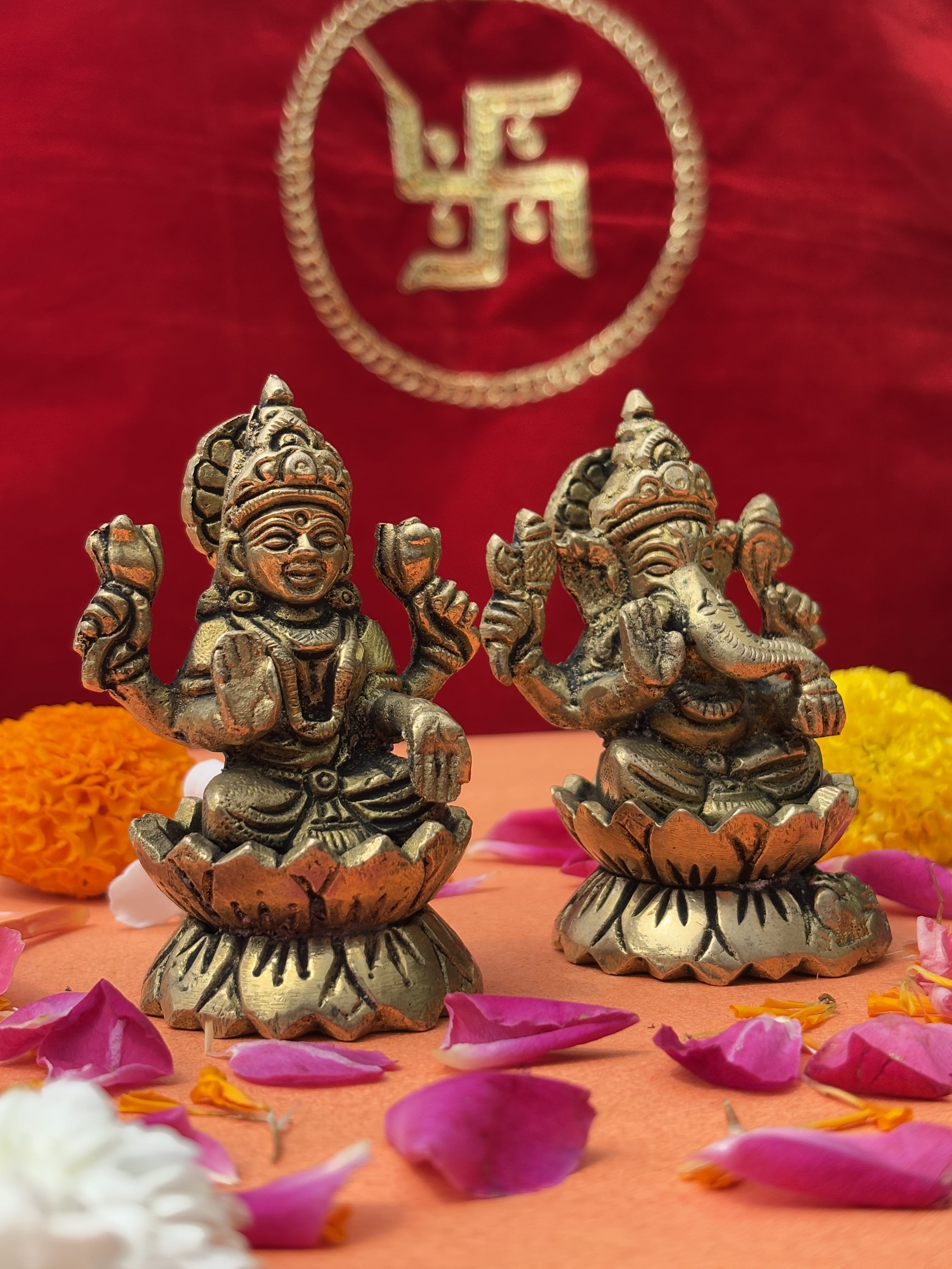 Lakshmi Ganesh Lotus Brass Murti Set - 3.14 inch | 600 gm