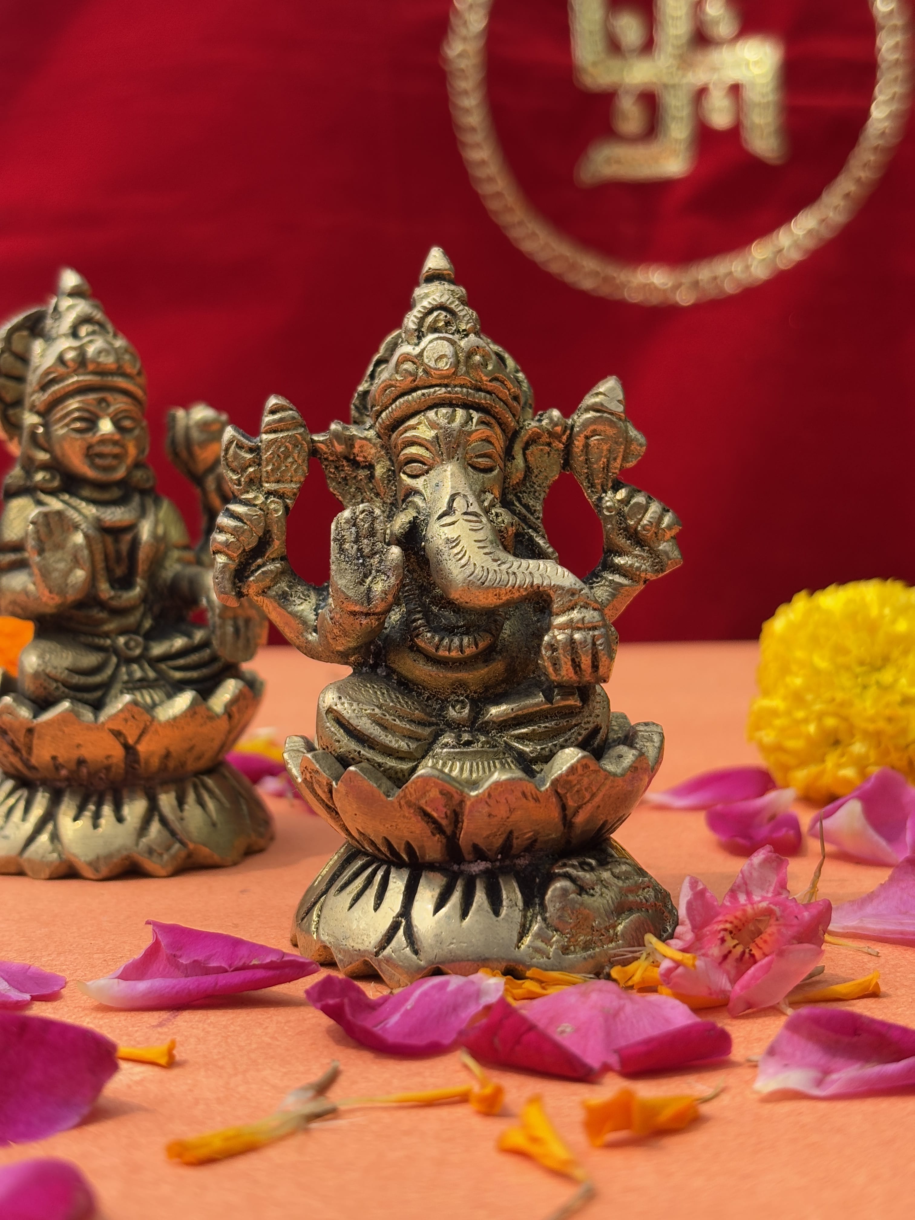 Lakshmi Ganesh Lotus Brass Murti Set - 3.14 inch | 600 gm