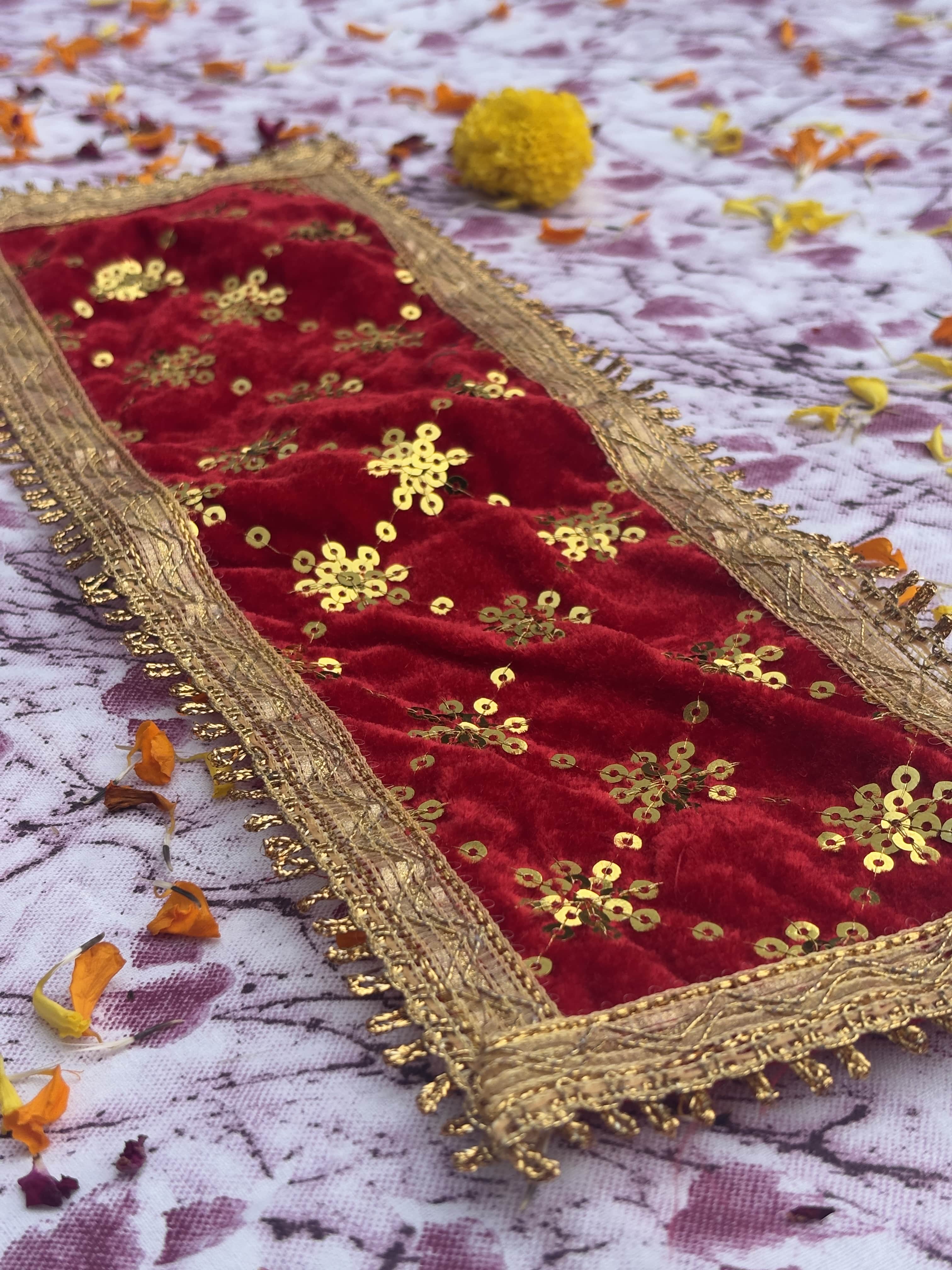 Velvet Red Sequin Aasan