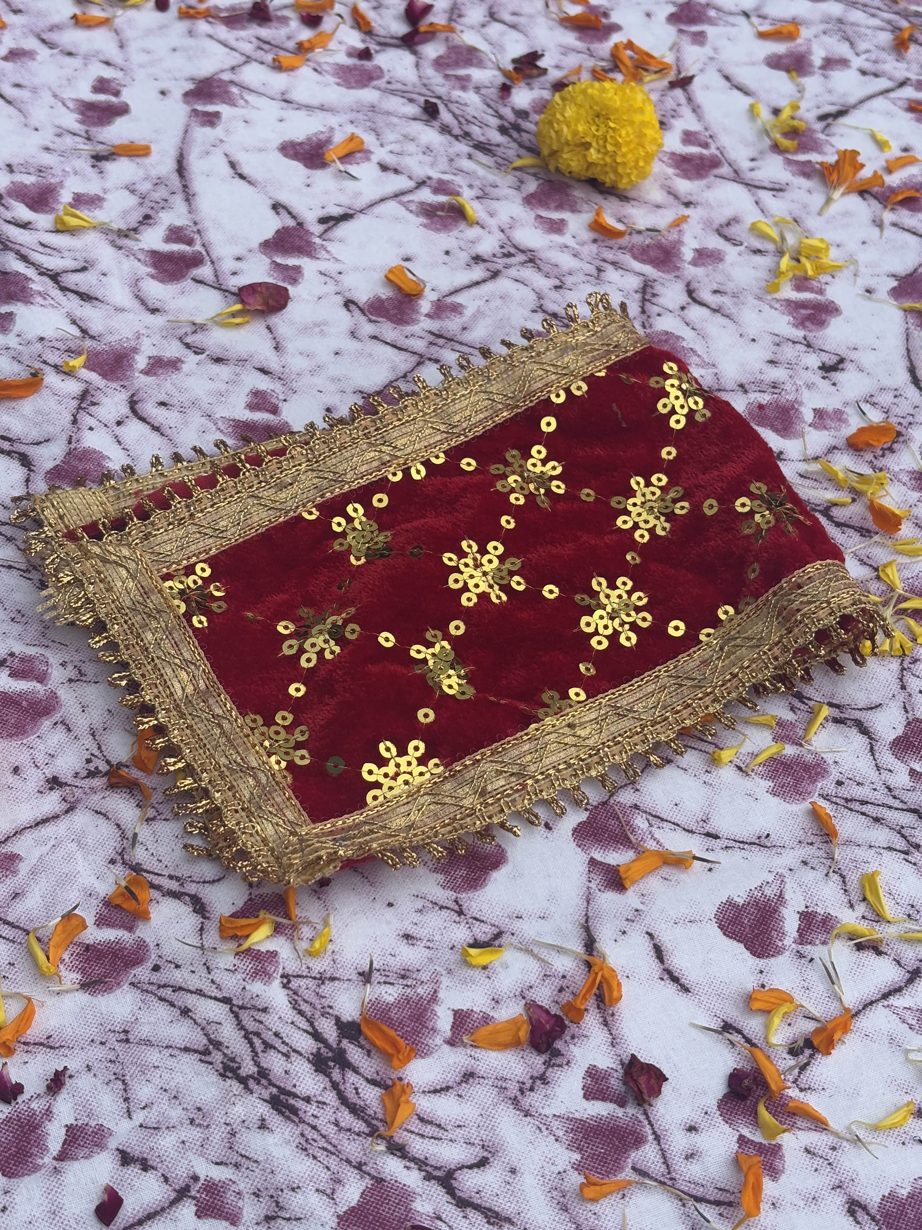 Velvet Red Sequin Aasan