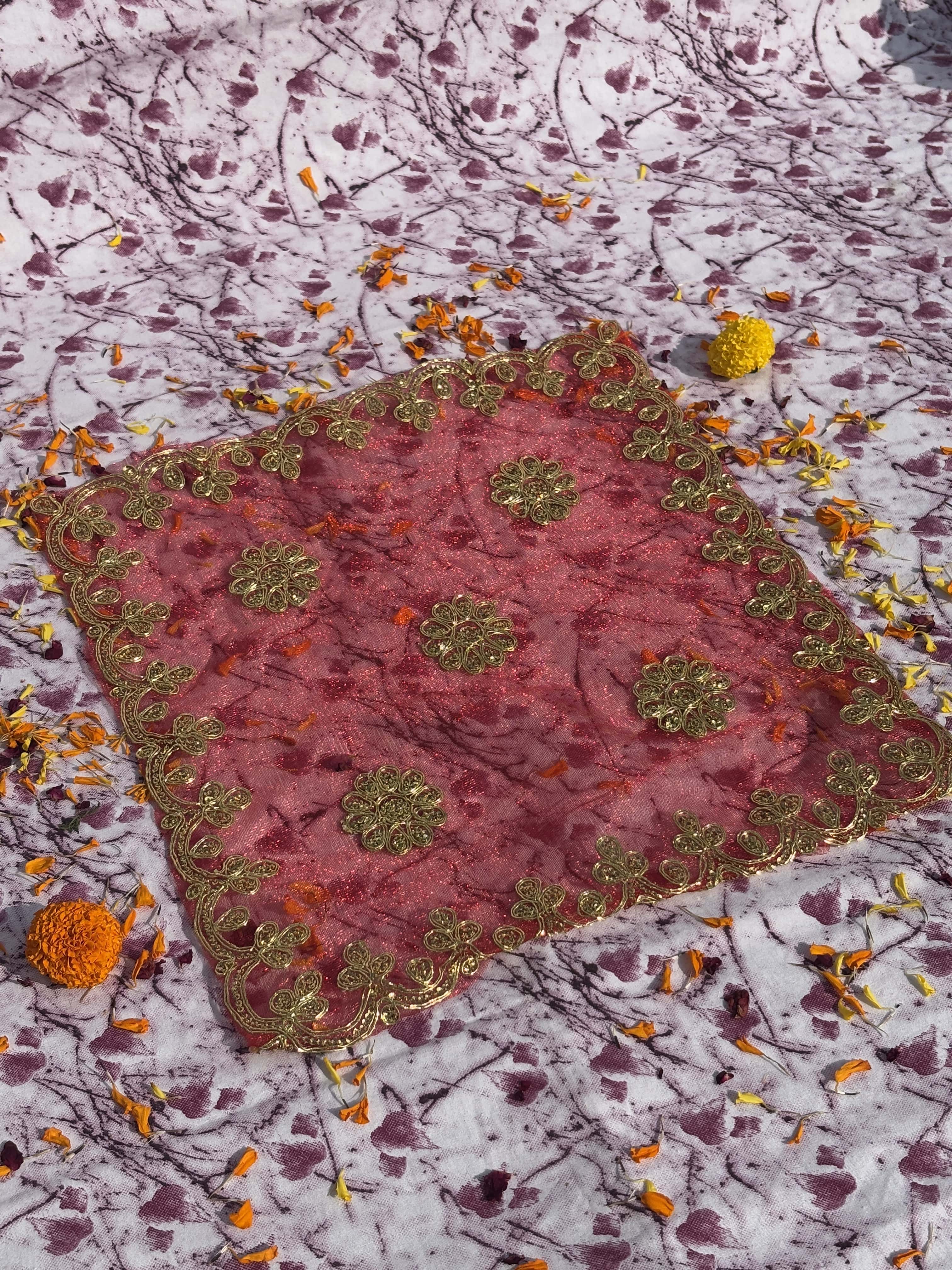 Shimmer Red Net Floral Aasan