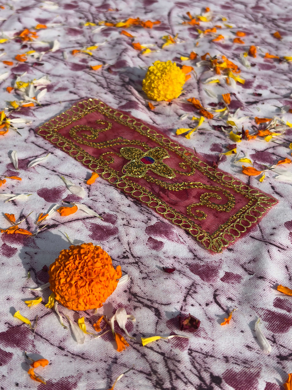 Red Floral Embroidered Chunri with Golden Border