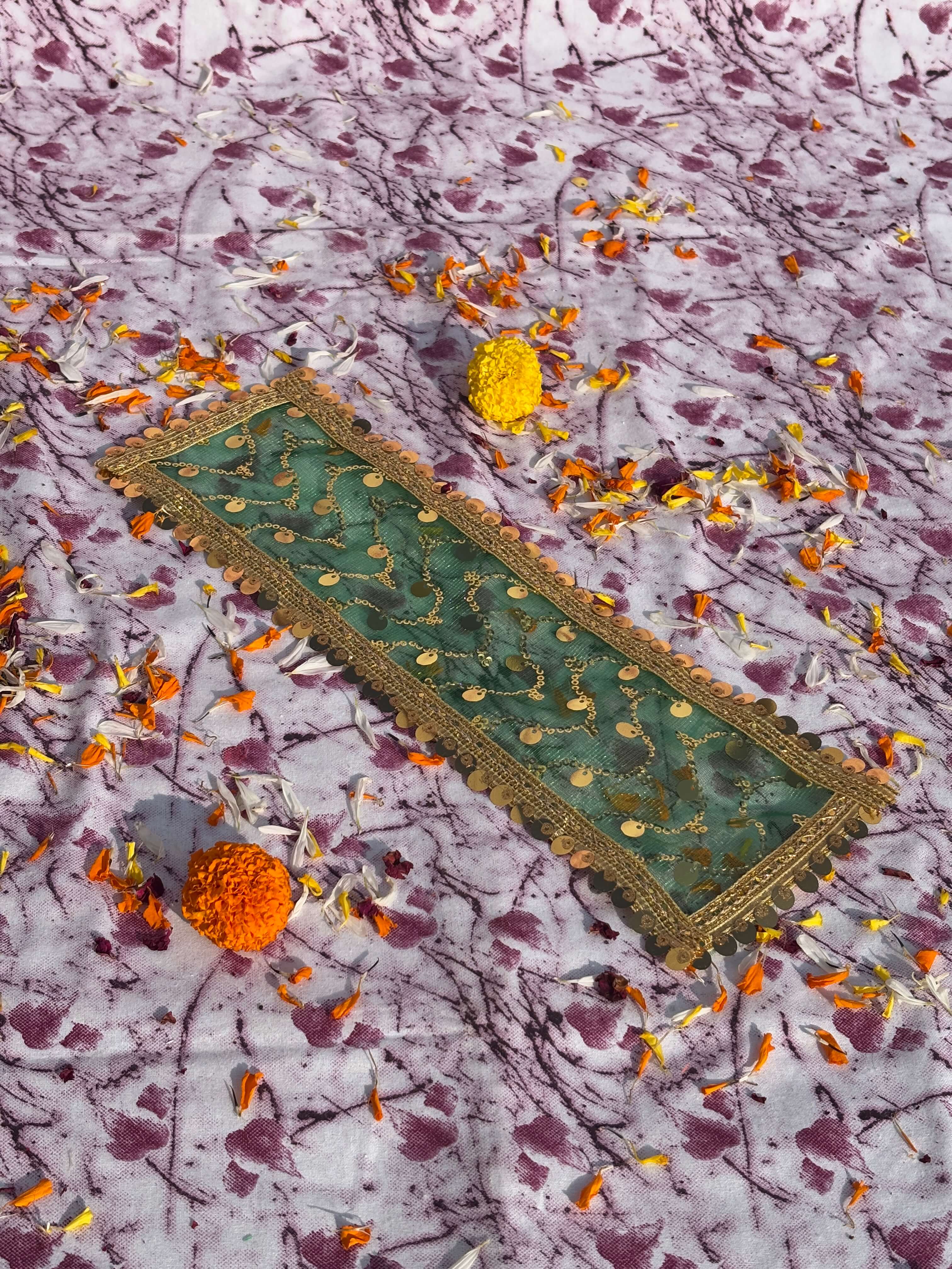 Green Net Chunri with Golden Sequin Embroidery