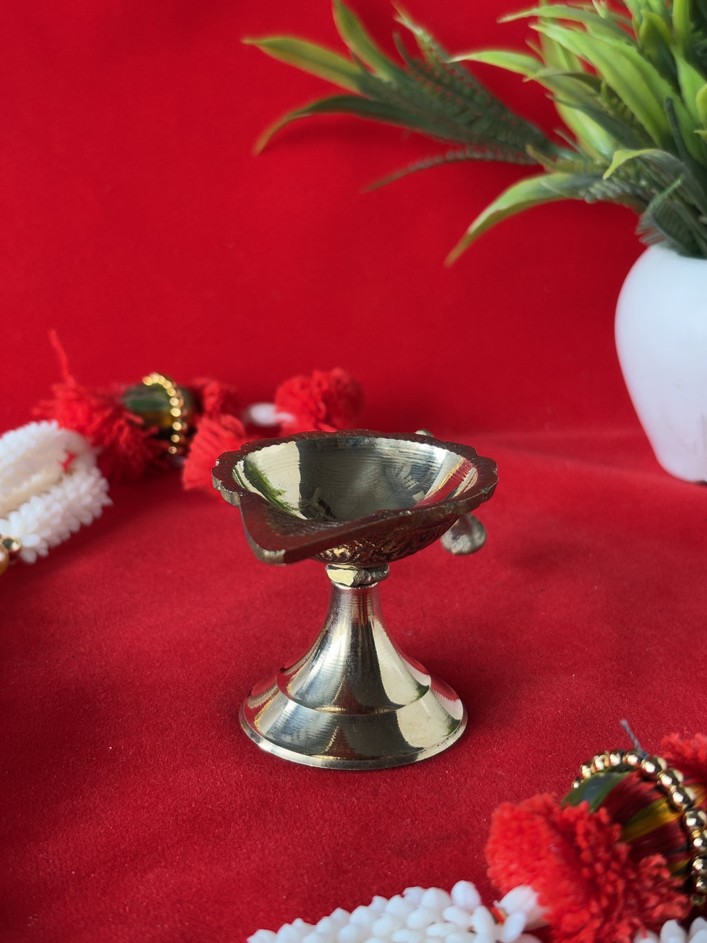 Pure Brass Aarti Chonch Diya with Handle
