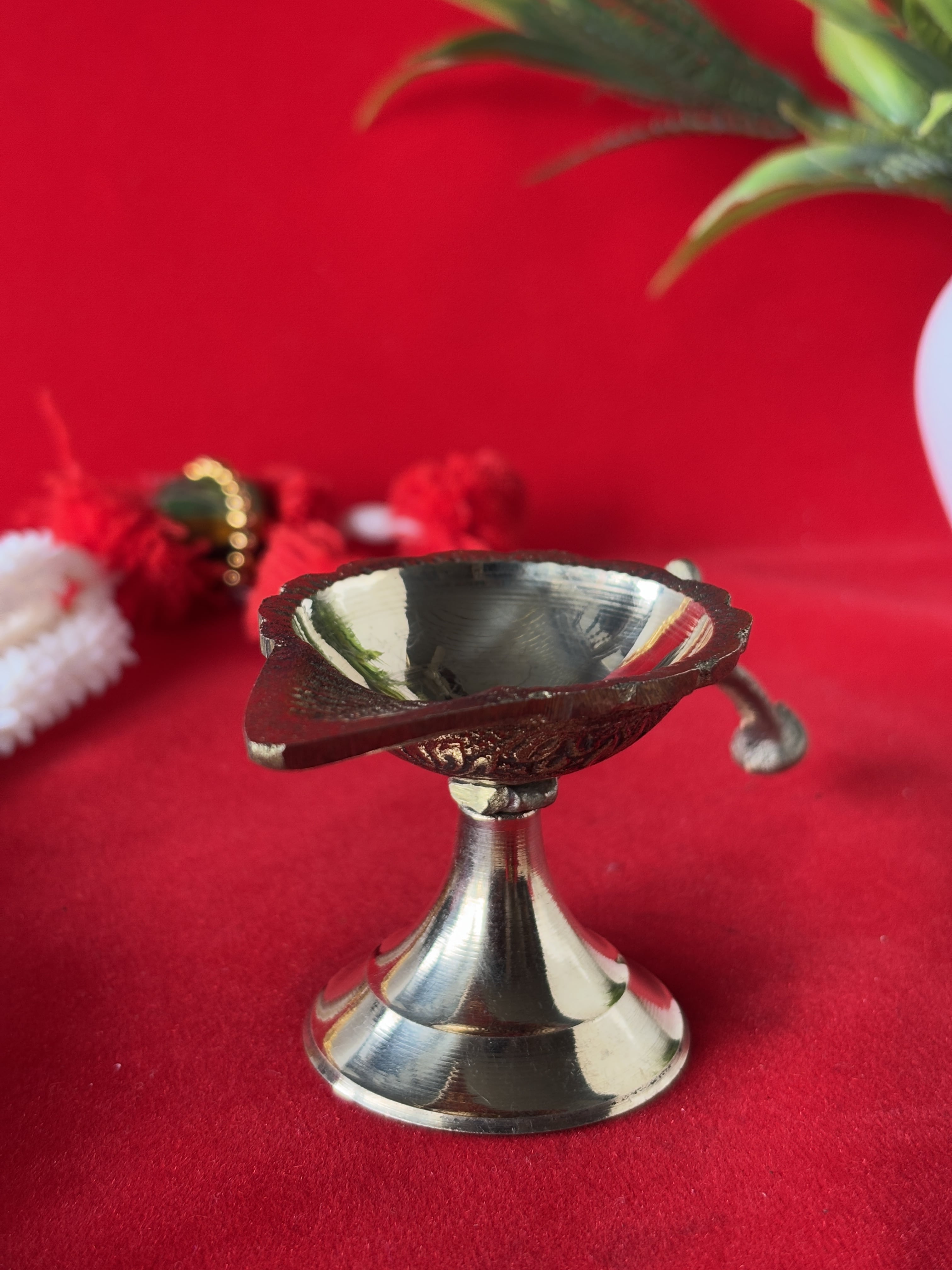 Pure Brass Aarti Chonch Diya with Handle