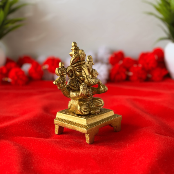 Bhagwan Ganesh Brass Idol Right