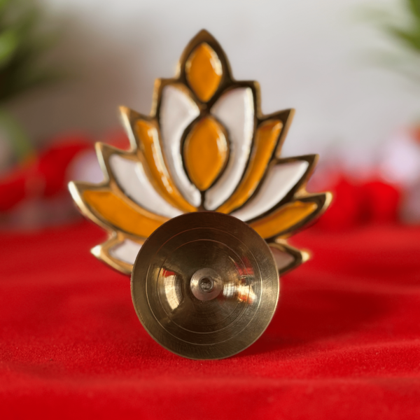 Lotus Design Brass Diya